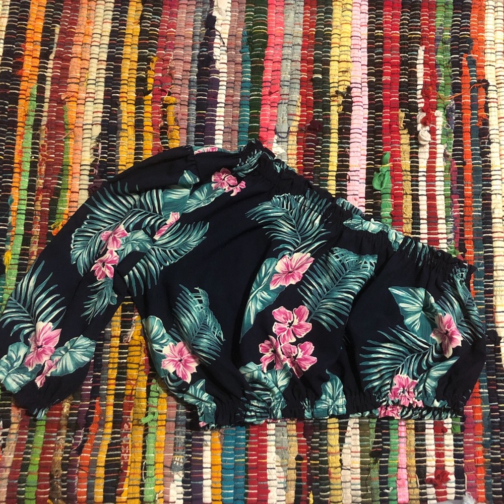 Floral one shoulder crop top